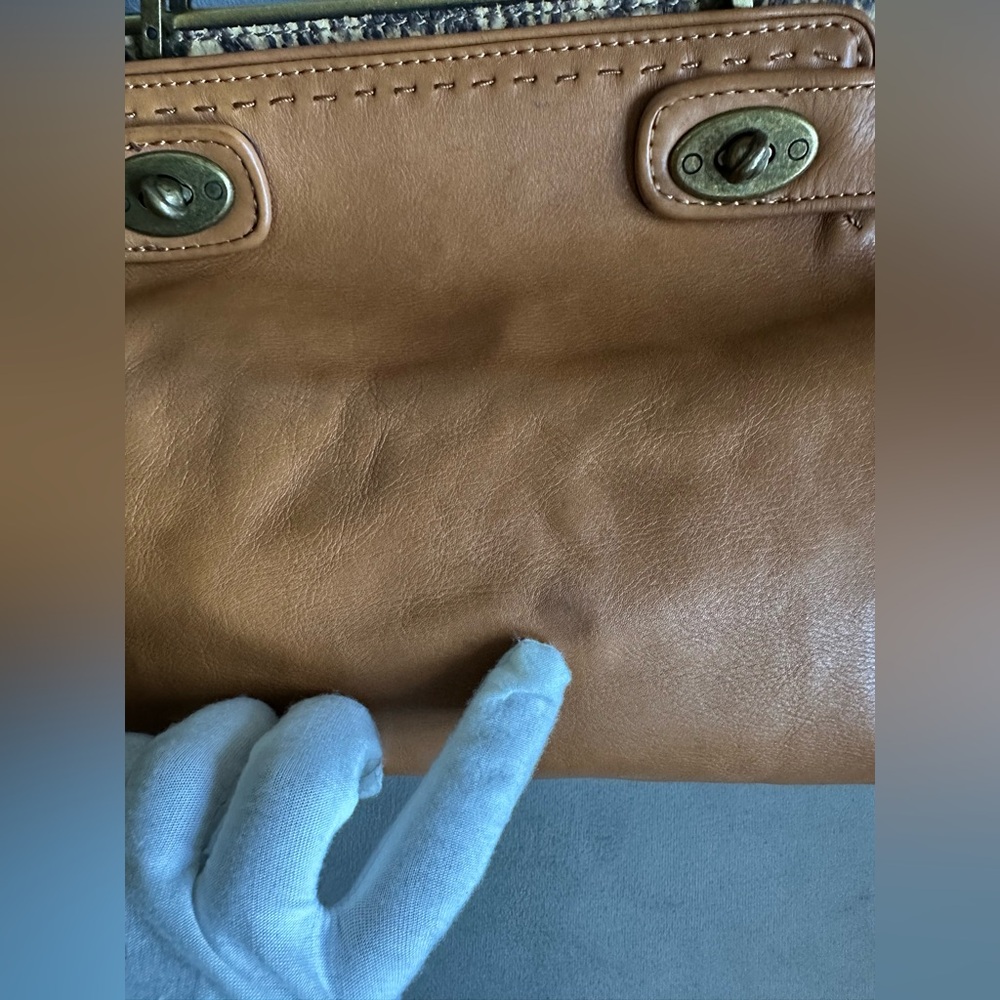 Talbots Tan Leather Shoulder Bag - Picture 14 of 15